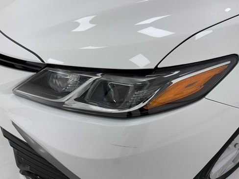 Used 2024 Toyota Camry LE image 6