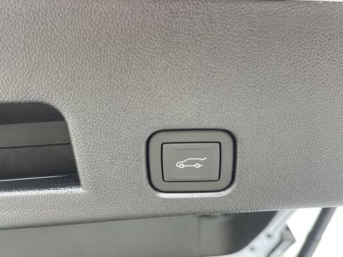 New 2026 GMC Acadia Elevation FWD image 11