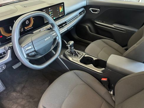 Certified 2026 Kia K4 FWD image 10
