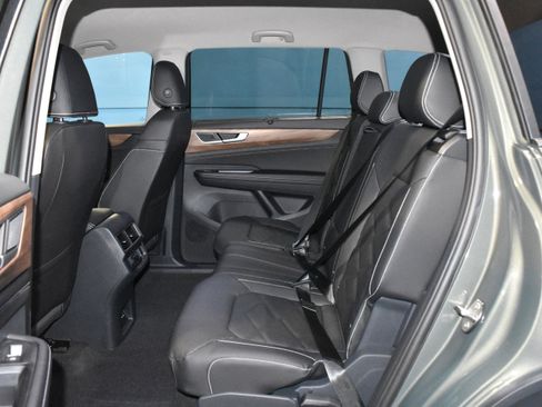 New 2026 Volkswagen Atlas SE image 15