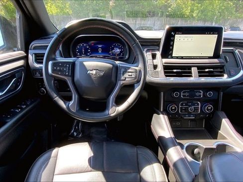 Used 2024 Chevrolet Tahoe RST w/ Luxury Package AWD/4WD image 4