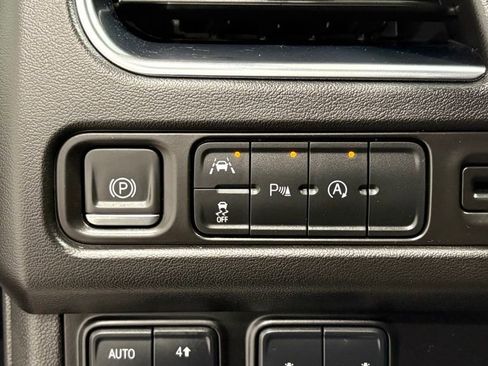 Used 2024 Chevrolet Tahoe LT image 31