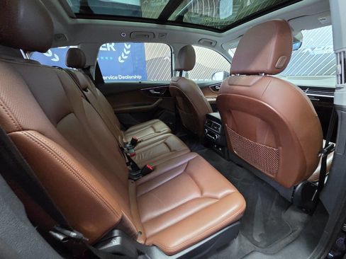 Used 2018 Audi Q7 3.0T Prestige image 31