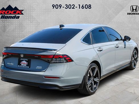 Used 2023 Honda Accord Sport image 6