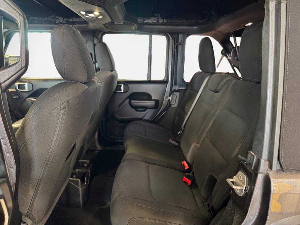 Used 2021 Jeep Wrangler Unlimited Sport AWD/4WD image 24