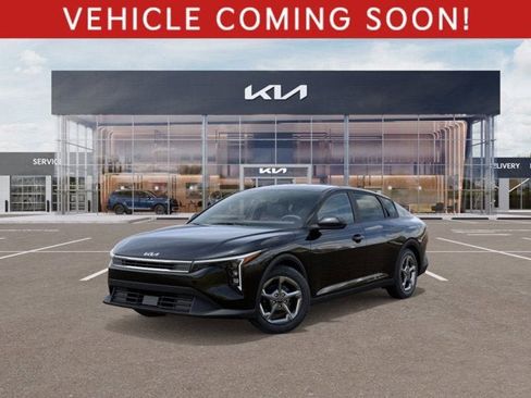 New 2026 Kia K4 LXS image 1