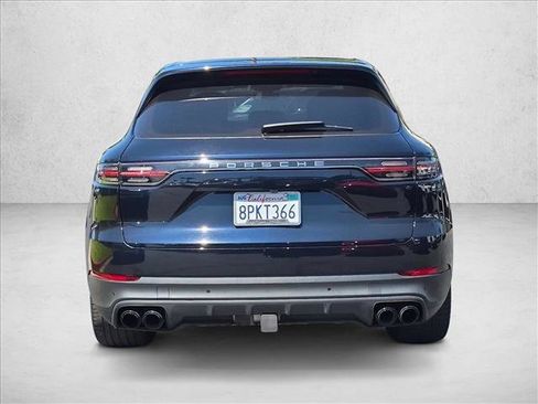 Used 2019 Porsche Cayenne E-Hybrid AWD/4WD image 7