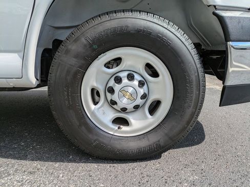 New 2025 Chevrolet Express 3500 w/ Power Convenience Package image 11