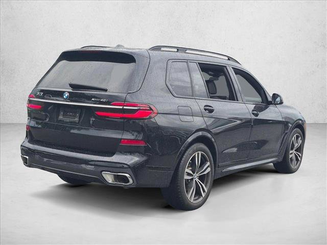 Used 2025 BMW X7 xDrive40i w/ M Sport Package AWD/4WD image 5