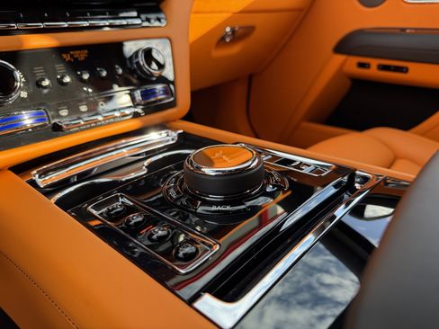 Used 2023 Rolls-Royce Ghost image 25