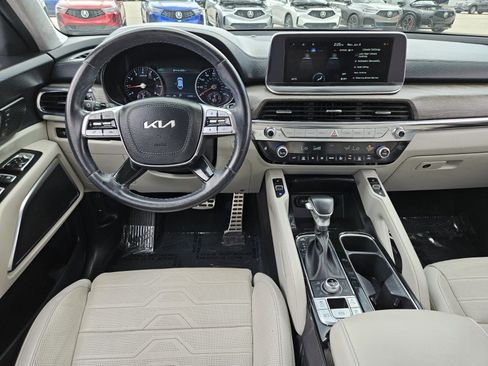 Used 2022 Kia Telluride SX w/ SX Prestige Package AWD/4WD image 12