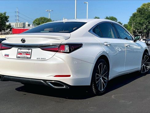 Used 2022 Lexus ES 350 w/ Premium Package FWD image 11