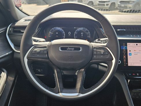 New 2026 Jeep Grand Cherokee Limited AWD/4WD image 14