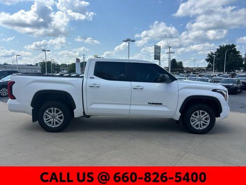 Used 2025 Toyota Tundra SR5 w/ SR5 Premium Package AWD/4WD image 4