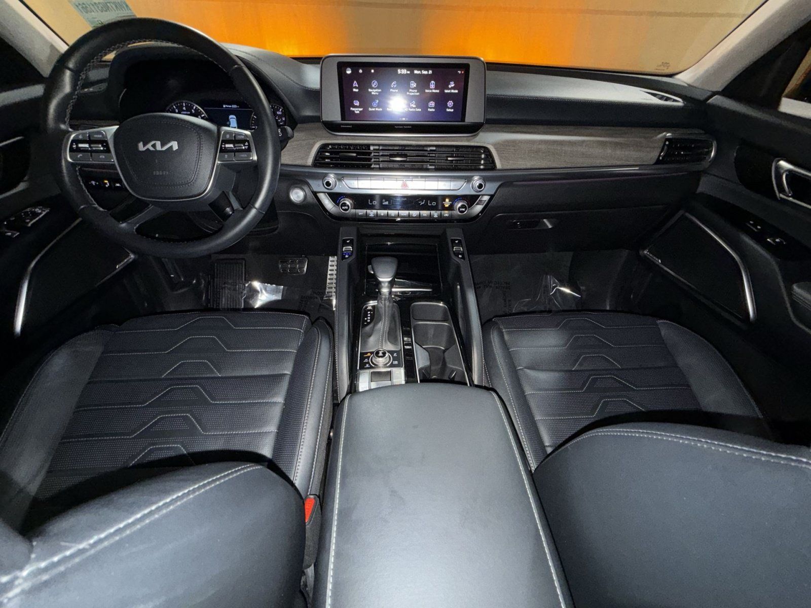 Used 2022 Kia Telluride SX w/ SX Prestige Package AWD/4WD image 29