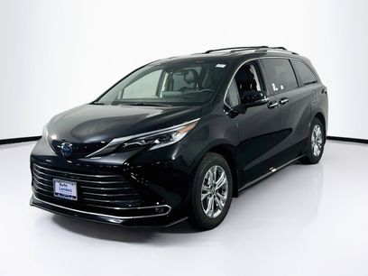 Used 2023 Toyota Sienna Platinum