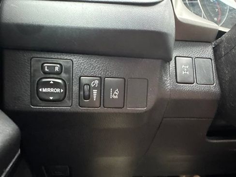 Used 2017 Toyota RAV4 LE w/ All Weather Liner Package AWD/4WD image 23
