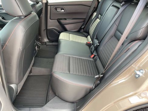 Used 2025 Nissan Rogue SV w/ Rock Creek Premium Package AWD/4WD image 13