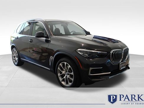Used 2023 BMW X5 xDrive40i w/ Premium Package AWD/4WD image 1