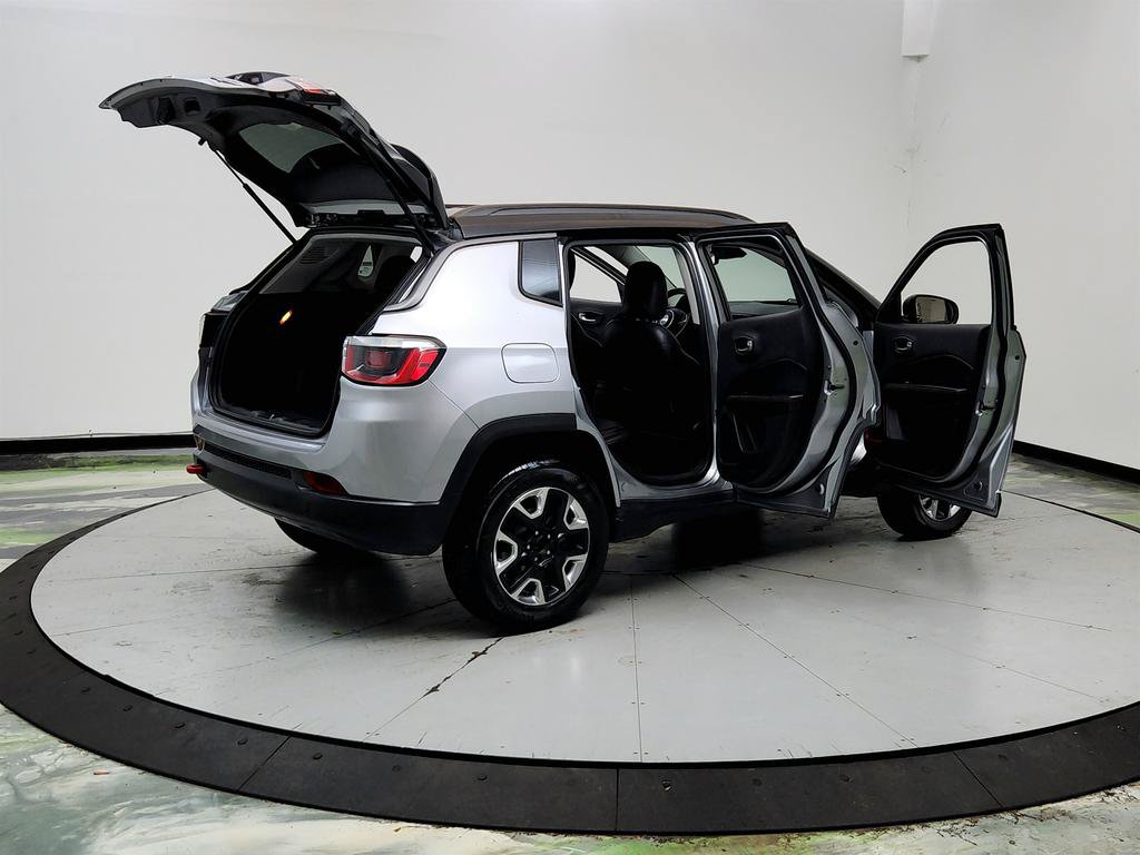 Used 2018 Jeep Compass Trailhawk AWD/4WD image 11