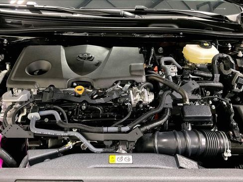 Used 2025 Toyota Camry SE FWD image 10