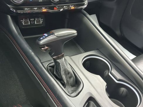 Used 2024 Dodge Durango GT image 27