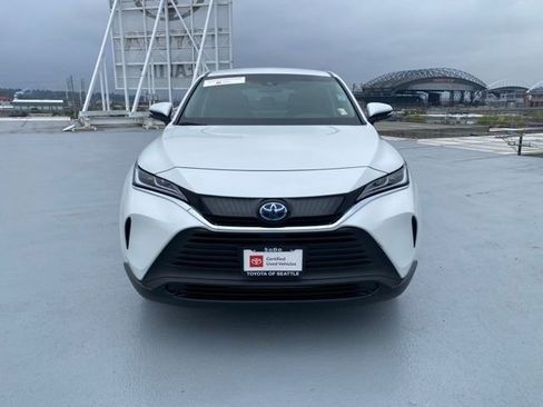 Certified 2023 Toyota Venza LE AWD/4WD image 5