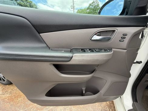 Used 2015 Honda Odyssey Touring image 23