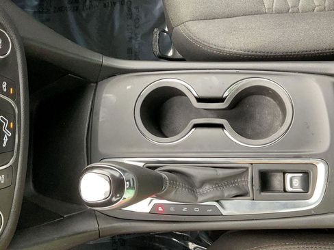 Used 2021 Chevrolet Equinox LT image 20