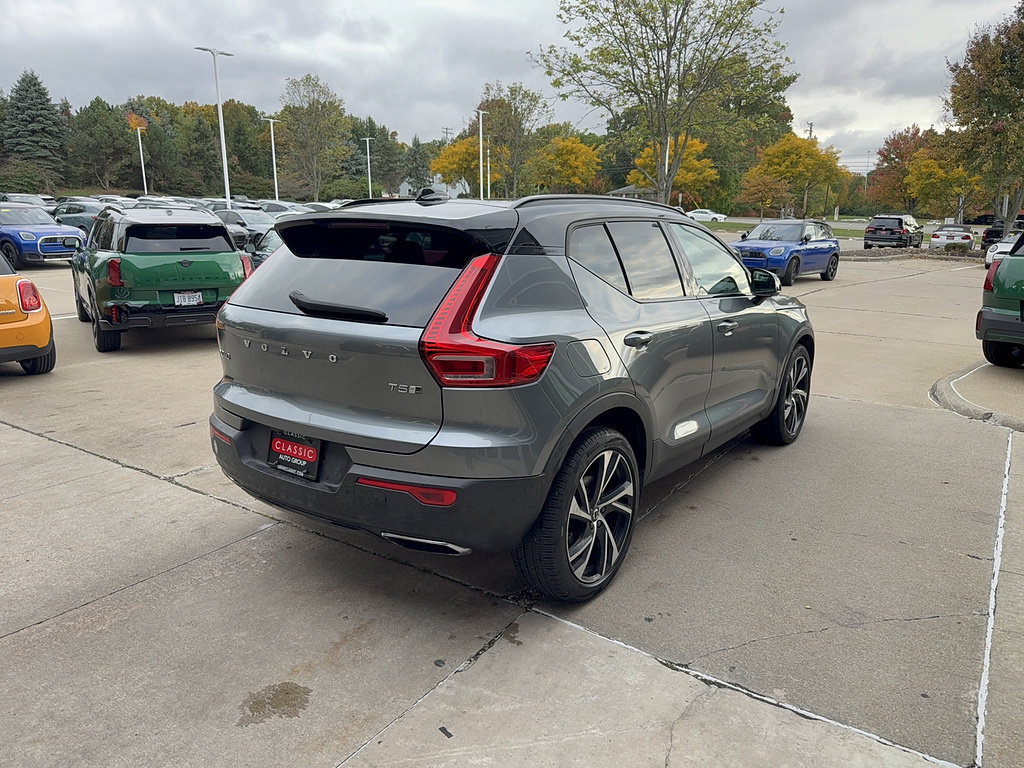 Used 2019 Volvo XC40 T5 R-Design AWD/4WD image 4