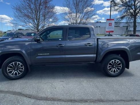 Certified 2023 Toyota Tacoma TRD Sport w/ Technology Package AWD/4WD image 5