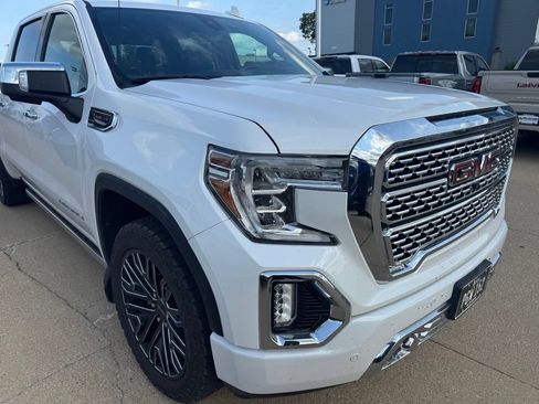 Used 2019 GMC Sierra 1500 Denali w/ Denali Ultimate Package AWD/4WD image 4