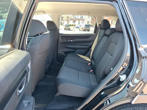 Used 2025 Honda CR-V LX image 11