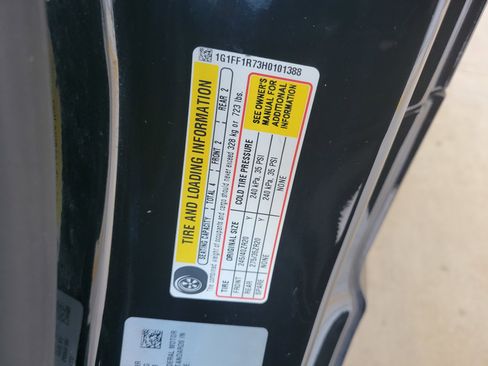 Certified 2017 Chevrolet Camaro SS RWD image 39