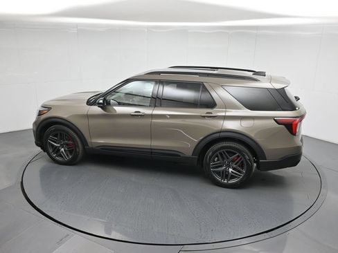 New 2026 Ford Explorer ST w/ Sun And Sound Package AWD/4WD image 39