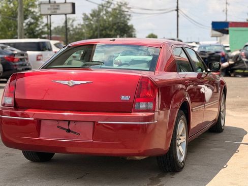 Used 2007 Chrysler 300 Touring w/ Comfort/Convenience Group RWD image 7