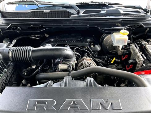 Used 2020 RAM 1500 Big Horn AWD/4WD image 30
