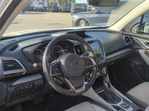 Used 2019 Subaru Forester Limited image 12