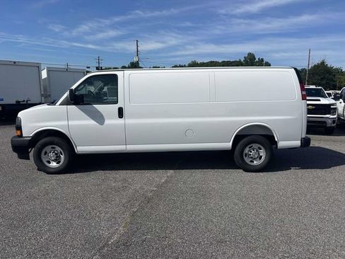 New 2026 Chevrolet Express 2500 Extended w/ Driver Convenience Package RWD image 1