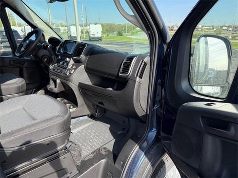 New 2025 RAM ProMaster 2500 w/ Quick Order Package 22G SLT image 15