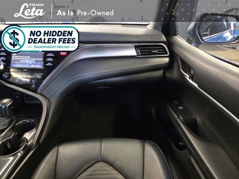 Used 2020 Toyota Camry SE FWD image 18