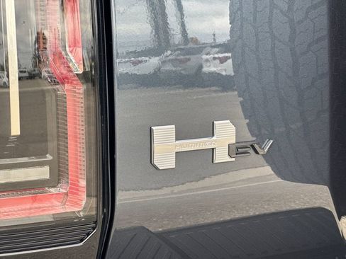 Used 2026 GMC Hummer EV SUV AWD/4WD image 33