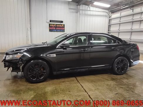 Used 2015 Ford Taurus SE FWD image 5