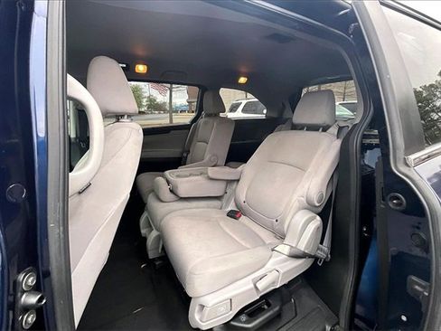 Used 2018 Honda Odyssey EX image 26