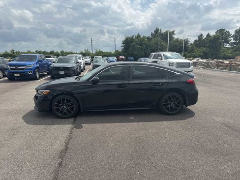 Used 2023 Honda Civic Sport Touring image 2