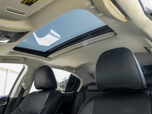 Used 2018 Lexus GS 450h image 5