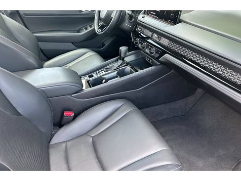 Used 2025 Honda Accord EX-L image 17