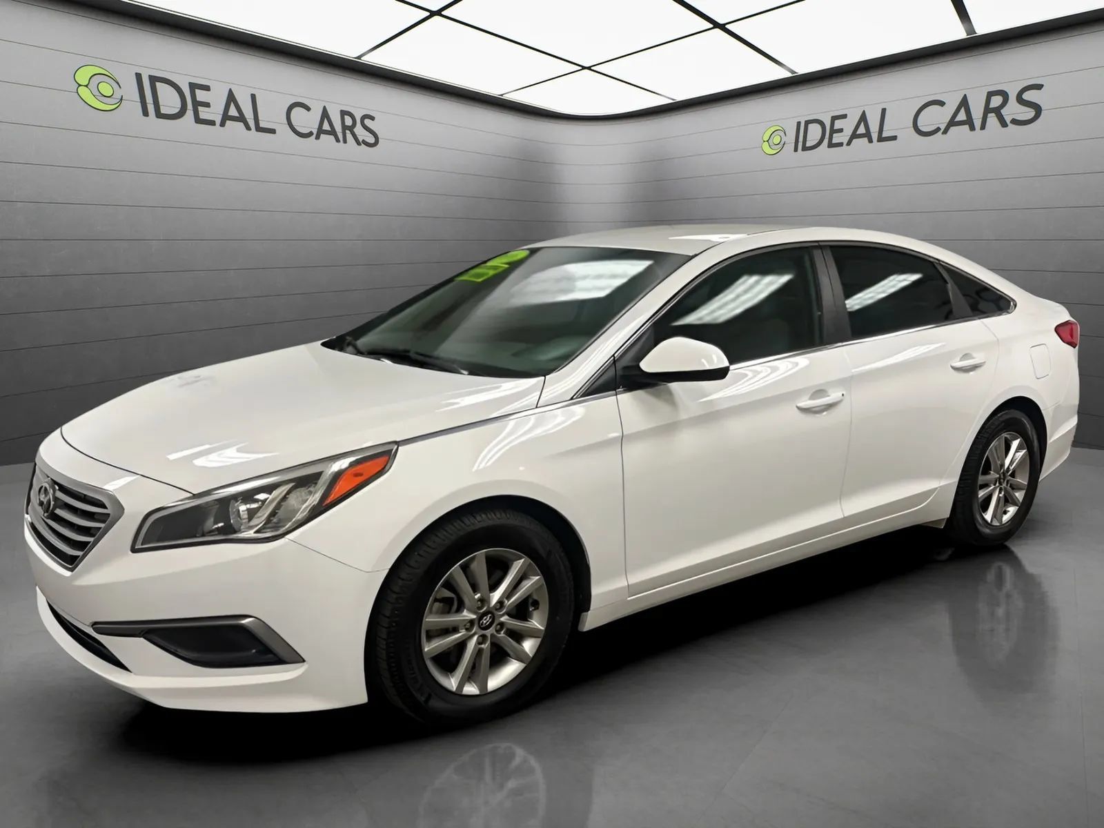 Used 2016 Hyundai Sonata SE FWD image 1
