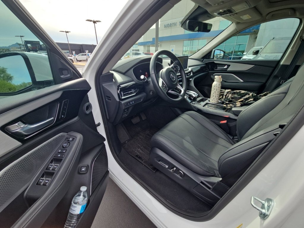 Used 2025 Acura MDX FWD image 6
