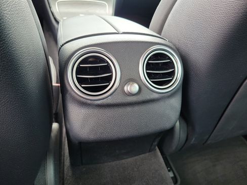 Used 2019 Mercedes-Benz C 300 Sedan image 13